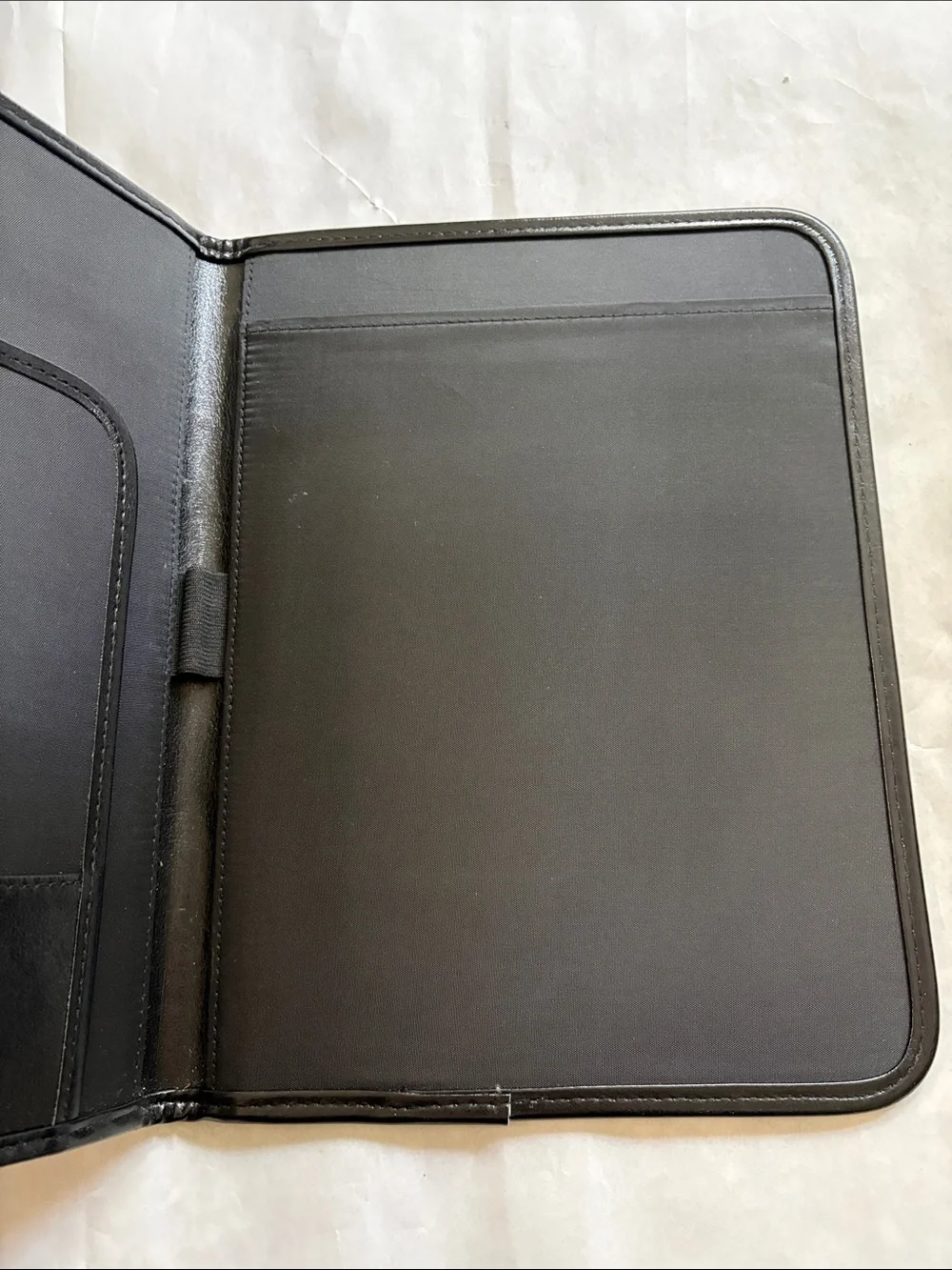Schneider electric Portfolio Folder Black Leather 12x9 smart structure solution